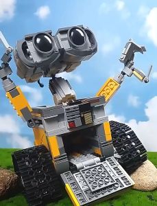 687pcs Wall-E Robot Building Blocks: A Fun & Educational Toy for All Ages