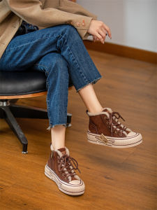 รองเท้าผ้าใบลำลองหนังแท้สำหรับผู้หญิงในฤดูหนาว ทรงสูง หนา รองเท้าลำลองสีแดง ทรงสวม ส้นเตี้ย รองเท้าผ้าใบลำลอง