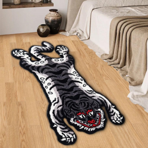 VIKAMA Retro Tiger Alien Shaped Floor Mat Anti-Slip Bedroom Bedside Rug Living Room Area Rug Home Decoration
