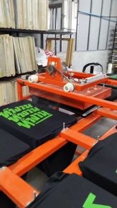 A052 เสื้อสกรีนคำพูด ทำงาน ทำงาน ทำงาน พร้อมส่ง โปรลด%เพิ่มเมื่อซื้อ2ใส่กับคู่รัก ซื้อ3ใส่กับครอบครัว ซื้อ4ฝากผู้มีพระคุณ