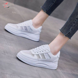 QiaoYiLuo รองเท้าสตรีสีขาว เวอร์ชั่นเกาหลีใหม่เทรนด์หนังกีฬานักเรียนรองเท้าลำลองทุกการแข่งขันหญิง รองเท้าผ้าใบผญ รองเท้าผ้าใบผู้หญิง รองเท้ากีฬา รองดท้าผ้าใบผญ