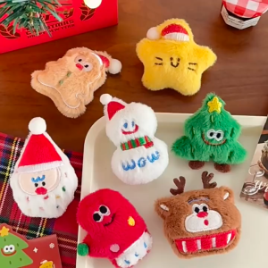 Ghim Cài Bông Giáng Sinh-Noel Họa Tiết Dễ Thương Trang Trí ÁoCặp SáchTúi ! ChunChinToyKingDom