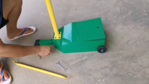 AURON เสาแบดมินตัน ฐานมีล้อเลื่อน ขนาดมาตรฐาน เสาตั้งตาข่าย สำหรับตีแบด เทนนิส วอลเลย์บอล เสาตั้งตาข่ายแบดมินตัน Badminton Net Pole