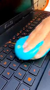 เจลทําความสะอาดในรถ เจลกำจัดฝุ่น เเจลขจัดฝุ่น สไลม์ทำความสะอาด160 กรัม เจลลดฝุ่น ป้องกันแบคทีเรีย ทำความสะอาดในรถยนต์ ดูดซับสิ่งสกปรก อเนกประสงค์ ใช้ดูดซับ ฝุ่นผง เส้นผม กำจัดฝุ่น ผง เศษเล็กๆ ตามซอกซอนต่างๆ เช่น รีโมท เศษขยะต่างๆ นำกลับมาใช้ใหม่ได้