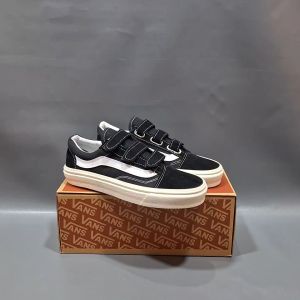 SEPATU VANS21 OLD SKOOL VAULT OG PEREKAT HITAM PUTIH KANVAS 36-43