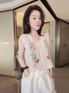 Embroidered Hollow out Knitted Cardigan Thin Sleeveless V-Neck Womens Summer Fashion Age-Defying Versatile Open-Shirt