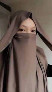 Afifah Jilbab Hijab Bergo Instan: French Khimar & Cadar Tali Syari Bahan Jersey Premium