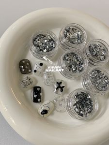 Korean Style Titanium Silver Star Nail Art Decorations Flashing Butterfly And Plum Blossom Design Beauty Nail Bright Sparkles Q16