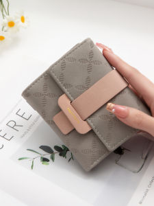Spring and Summer New Womens Short Purse Korean Version Printed Buckle Simple Everything Folding Short Womens Wallet PU Leathe