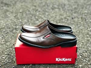 Sepatu pria bustong kulit PU pantofel sepatu kulit slip on