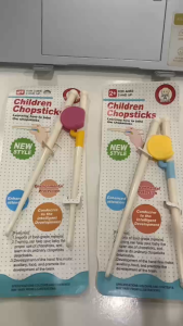 Đũa Tập Ăn Cho Bé – Chống Trượt Dạy Bé Cách Cầm Đũa Chuẩn Mới Nhất 2025