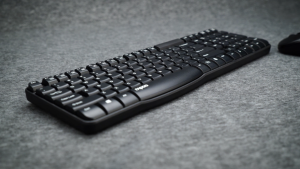 RAPOO E1050 2.4GHz Wireless Keyboard | Full-Size 104 Keys | Spill-Resistant | 12-Month Battery Life | SG Warranty