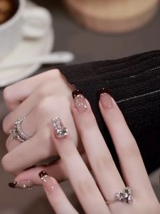 Nhựa Giả Móng Tay Thủ Công Màu Trắng Trang Trí Kim Cương Kiểu Pháp Trung Bình Có Sẵn Trong Kho