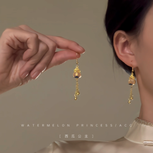 Elegant Ancient Chinese Style Gold Sand Earrings Womens Fashion Match Cheongsam Hanfu Ear Jewelry Geometric Pattern Alloy
