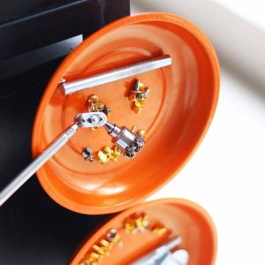 Round /Square Magnetic Bowl Durable with Magnetic Stainless Steel Parts Tray for Easy Access and Prevention of Parts Loss