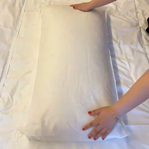 Disposable Bed Sheet Quilt cover Pillowcase Portable Travel Set Bedsheet One time usage hotel bed sheet cover & pillowcase hygiene bed sheet  一次性床单被套枕套 TZ18