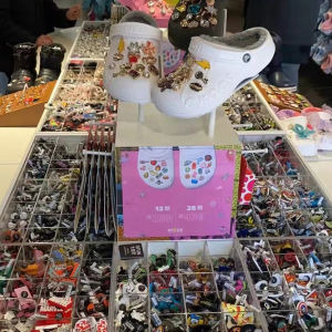 ใหม่-Jibbitz สำหรับ Crocs Cartoon Star Warrior Jibbitz