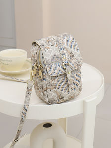 Fashionable Mini Printed Totem Cloud Mobile Phone Bag for Women Stylish Crossbody Bag Ethnic Style Summer New Arrival