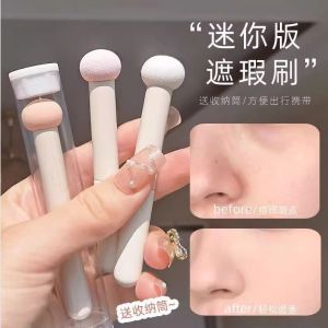 Portable Mini Mushroom Head Sponge Concealer Brush for Dark Circles And Pimples Concealment Compact Size Makeup Brush