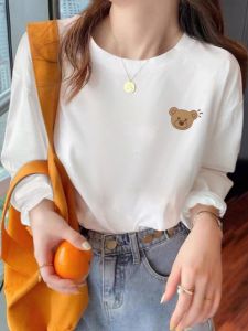 เสื้อยืดคอกลมแขนยาวทรงสลิมฟิตผ้าฝ้ายแท้สีขาวสำหรับผู้หญิง เสื้อชั้นในบางสำหรับฤดูใบไม้ร่วง 2025 เสื้อตัวบนสไตล์เกาหลี