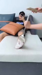 Cây chà chân tẩy tế bào chết 2 mặt bằng thép không gỉ- Cọ chà gót chân tay cầm dài tiện lợi