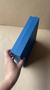 Hộp đựng quà tặng kích thước 23x23x5.5 cm dùng đựng quà tặng