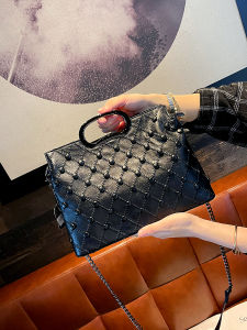 Fashionable Large Capacity Womens Handbag 2025 New Style Diamond Chain Crossbody Bag Pure Color Single Shoulder Bag