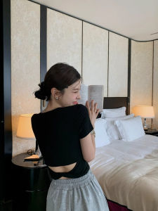 YUANYA | Black Cropped Sleeve Fitted T-Shirt