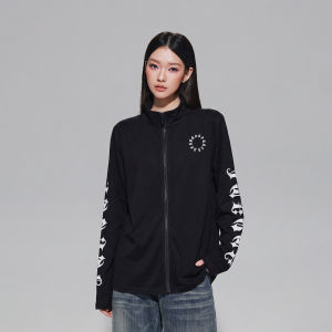 A chock | American Gothic Lettering Stand Collar Long Sleeve UV Protection T-Shirt