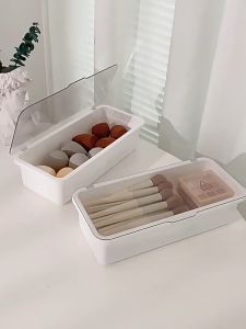 กล่องเก็บของ แปรงแต่งหน้า กล่องเก็บอุปกรณ์แต่งหน้า กล่องเก็บของสไตล์มินิมอล มีฝาปิด ขนาด: 42x30x6cm ราคา: ฿1980 ราคาพริก: ฿1756