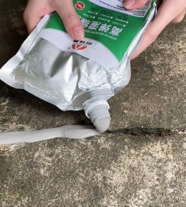 ซื้อ 3 แถม 1 ซีลแลนท์ซ่อมกันน้ำรอยแตกคอนกรีต 500g กาวซ่อมแซมช่องว่าง 2h แห้งเร็ว เหมาะสำหรับรอยต่อซีเมนต์/รอยต่อโลหะ/รอยต่อประตูหน้าต่าง/รอยต่อขยายตัวทุกวัสดุ กาวยาแนวสำเร็จ ยาแนวกระเบื้อง ยาแนวชักโครก กาวยาแนวกันน้ำ