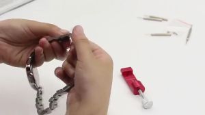 Dụng Cụ Tháo (Cắt) Mắt Dây Thép Đồng Hồ Đeo Tay Tặng Kèm 4 Đầu Đinh Đục Giao Màu Ngẫu Nhiên