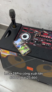 Loa Kéo Karaoke MTMAX K28 Pro – Công Suất 500W 6 Loa 3 Đường Tiếng Âm Thanh Đa Hướng Kèm 2 Micro Hát Nhẹ Núm Chỉnh Kim Cương Sang Trọng