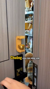 Chuông gió để bàn phong thủy gỗ sồi kết hợp chuông đồng