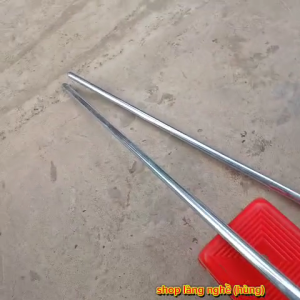 Cán cuốc cán xẻng cán cào làm bằng ống tuýp mạ kẽm phi 32 dài 15m dày 1li