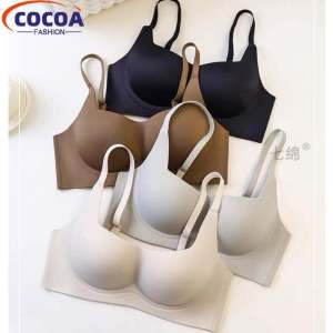 COCOAFashion Womens Bra Without Underwire Wmbra Bralette Bustier with Padding Bralette Comfort Soft Seamless Wireless Underwired Bra Deep V Bra Without Underwire