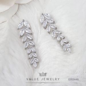 ต่างหูแป้น ระย้าคริสตัลทรงเพชรมาคี Marquise Shape ลาย ใบมะกอก ขนาดสวยหรู ตูมู เครื่องประดับ ER0446 ValueJewelry