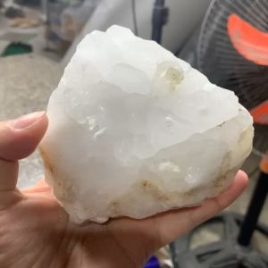 1 viên đá thạch anh trắng tự nhiên dùng làm trang trí decor thanh tẩy ( đá thật chuẩn việt )k102 600g