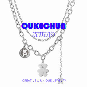 OUKECHUN สร้อยคอรูปหมีสำหรับผู้หญิง สร้อยคอไททาเนียม 2 ชั้น ไม่ซีดจาง สร้อยคอแบบหัวเข็มขัดสุดหรูหรา แฟชั่นสตรีท