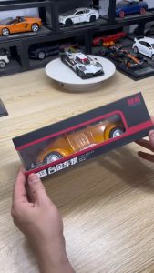 Mô Hình Xe Ôtô Kim Loại 1/18 Siêu Xe VOLKSWAGEN BEETLE Dùng Để Trưng Bày Bàn Làm Việc Làm Đồ Chơi Trẻ Em