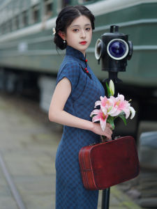 Floral Summer Long Traditional Shoulder Sleeve Cheongsam
