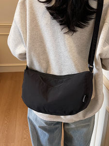 Korean Style Dumpling Shape Canvas Bag Womens Commuter Bag Spring 2025 Fashion Trend Casual Single Shoulder Crossbody Bag