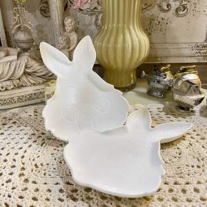 2 Dĩa trắng sứ hình thỏ dễ thương trang trí -Cute decorative rabbit-shaped white porcelain plate