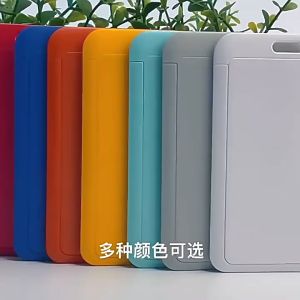 Retractable ID Card Holder Pure Color Name Plate Holder Pull Key ID Badge Holder With Clip