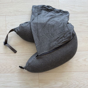 Memory Foam Hat Attached U-shaped Pillow