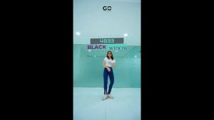 GOJINIEJEANS - Highwaist Tulang Kaki Slit Depan - 4833 - BLACK WIDOW