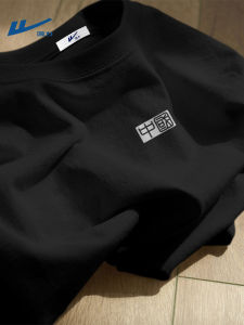 เสื้อยืดคอกลมแขนยาวผู้ชายผ้าฝ้ายแท้สีดำ ฤดูใบไม้ผลิและฤดูใบไม้ร่วง แฟชั่นสำหรับเยาวชนและวัยรุ่น เสื้อชั้นใน