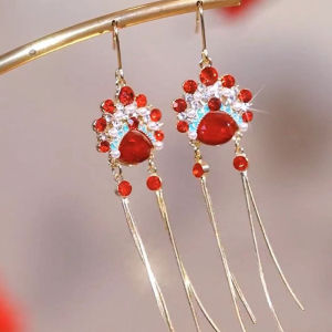 Elegant Long Tassel Earrings Opera Face Mask Design Folklore Personality Studs Womens Fashion Jewelry Alloy Engraved
