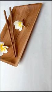 Piring Kayu: Memahami & Menggunakan Piring Sushi, Piring Kayu Jati, & Piring Saji Kayu Persegi