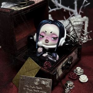 Miniature Props Adams Family Dark Forest Castle Scenery Black Crow Skull Panda Decorative Items Static Metal Dollhouse Decor